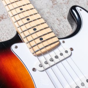 Fender American Standard Stratocaster #Z7035198 Second Hand