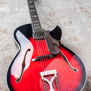 Framus Masterbuilt AZ 10 - Custom Burgundy BlackBurst