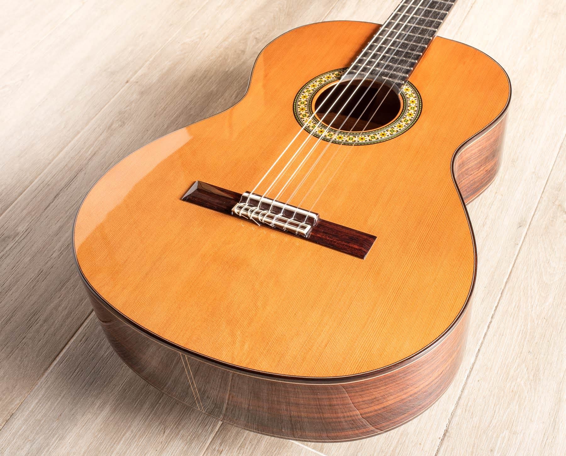 Alhambra 4P Fanatic Guitars