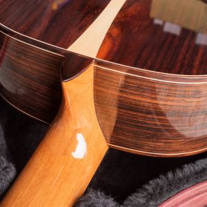 Alhambra Luthier India Montcabrer Goma-laca Entera