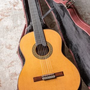 Alhambra Luthier India Montcabrer Laca nitro
