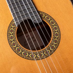 Alhambra Luthier India Montcabrer Laca nitro