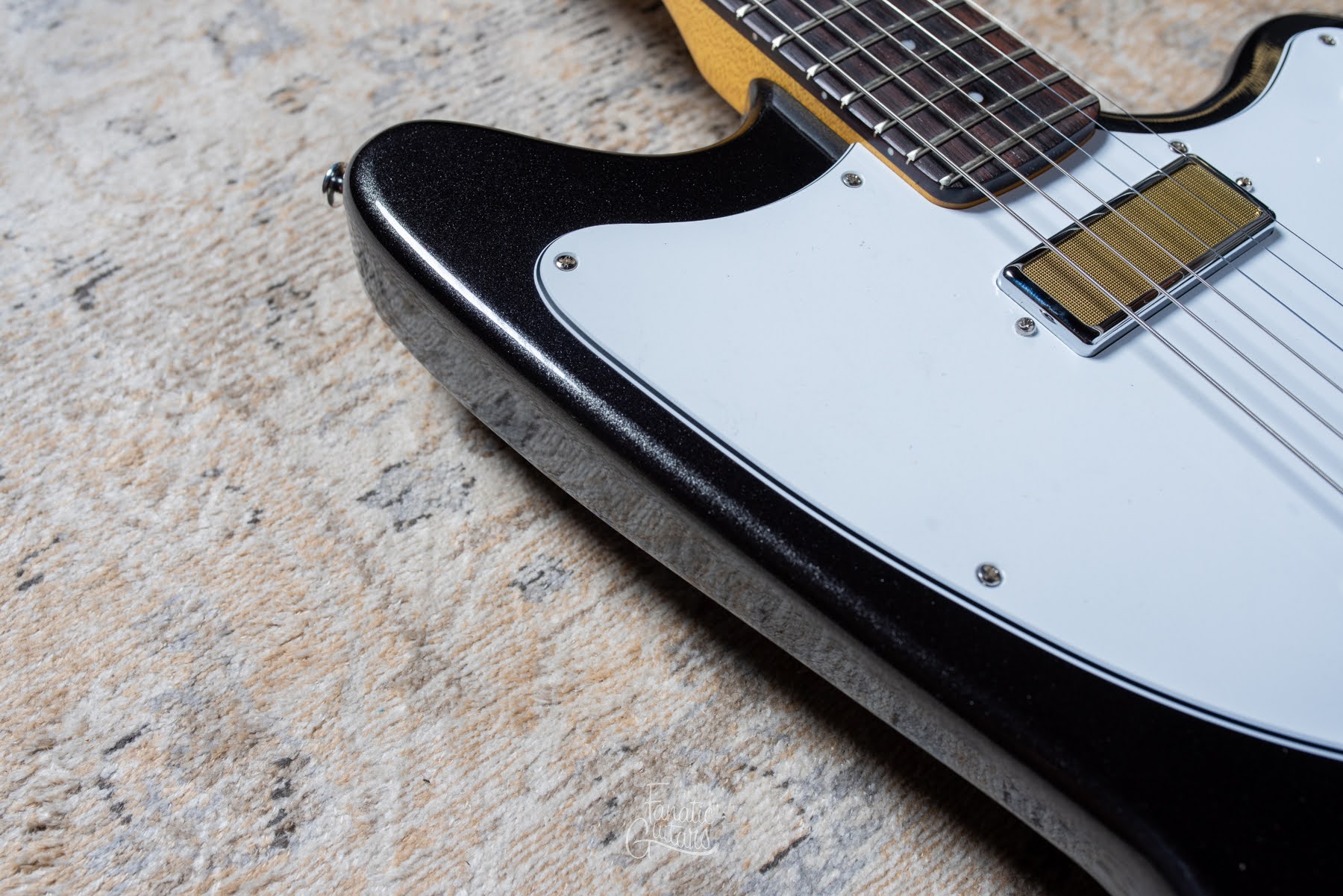 Harmony Standard Silhouette w/ Bigsby - Space Black