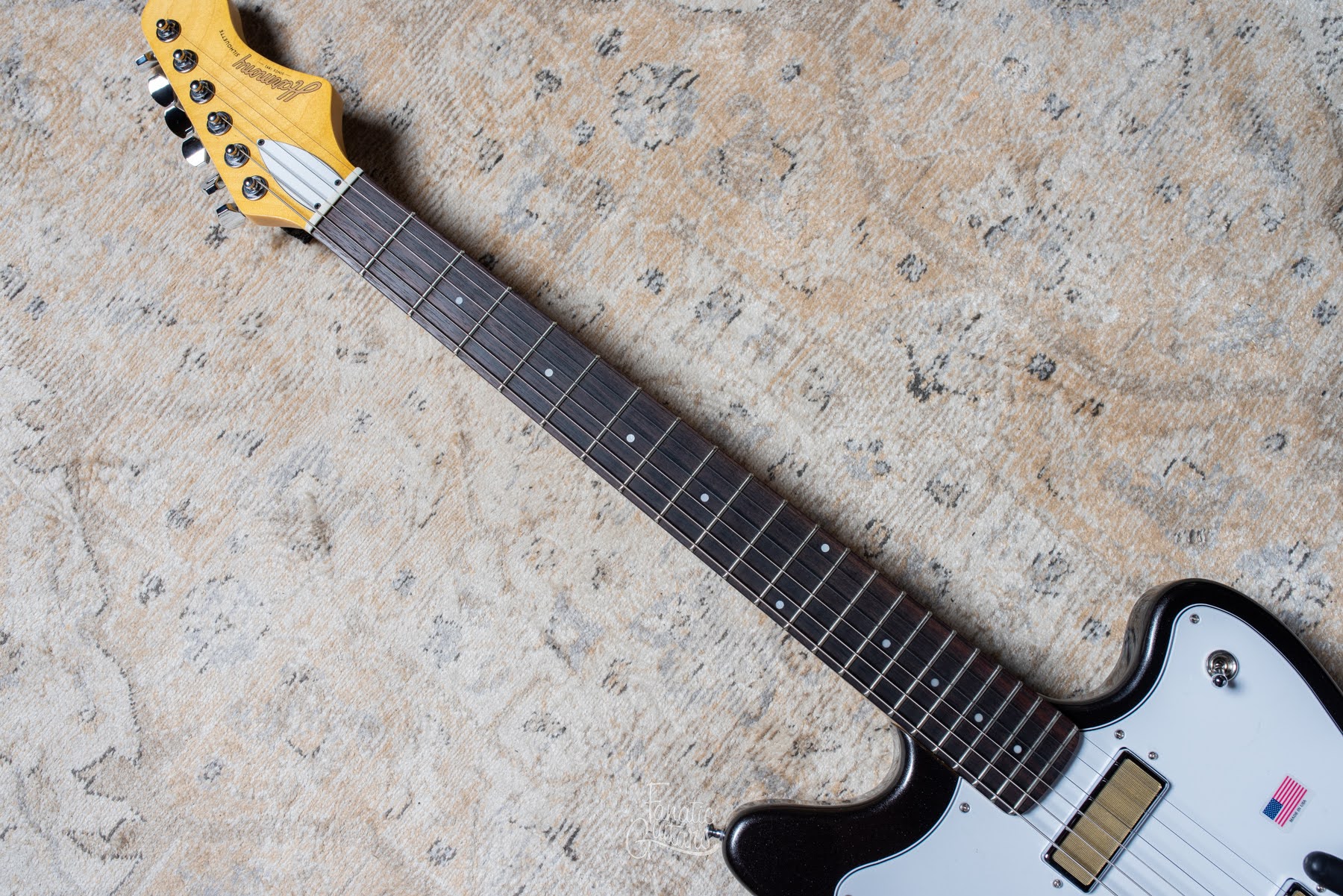 ギター Harmony silhouette w/bigsby space black Standard Silhouette w/ Bigsby Electric Guitar w/Case, RW FB