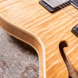 Heritage Standard H-535 Semi-Hollow Antique Natural