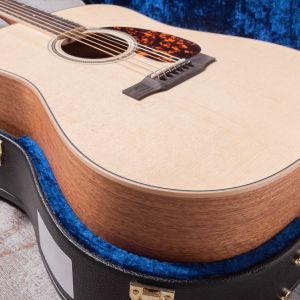 Larrivee D-03 Mahogany W/Shadow Nanoflex System