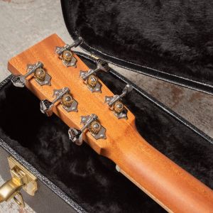 Larrivee OM-40 Mahogany