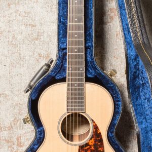 Larrivee T-40 Rosewood Tenor