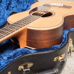 Larrivee T-40 Rosewood Tenor