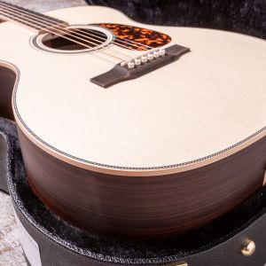Larrivee OM-40R Rosewood with Alpine Moon Spruce Top
