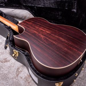 Larrivée C-03R-TE Tommy Emmanuel Custom