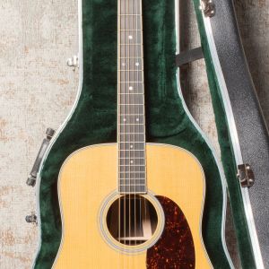 Martin D-35 Dreadnought