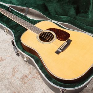 Martin D-35 Dreadnought