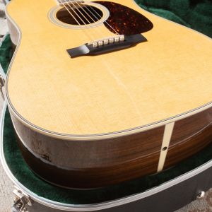 Martin D-35 Dreadnought