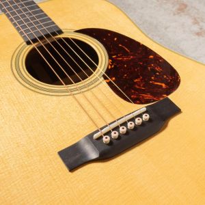 Martin D-28 Dreadnought