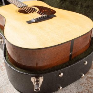 Martin D-18 Dreadnought