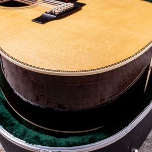 Martin HD12-28 Dreadnought