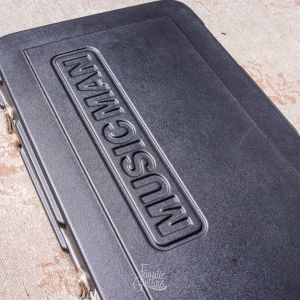 Music Man Estuche Bajo B-Stock