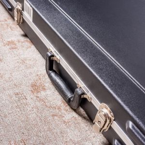 Music Man Estuche Bajo B-Stock