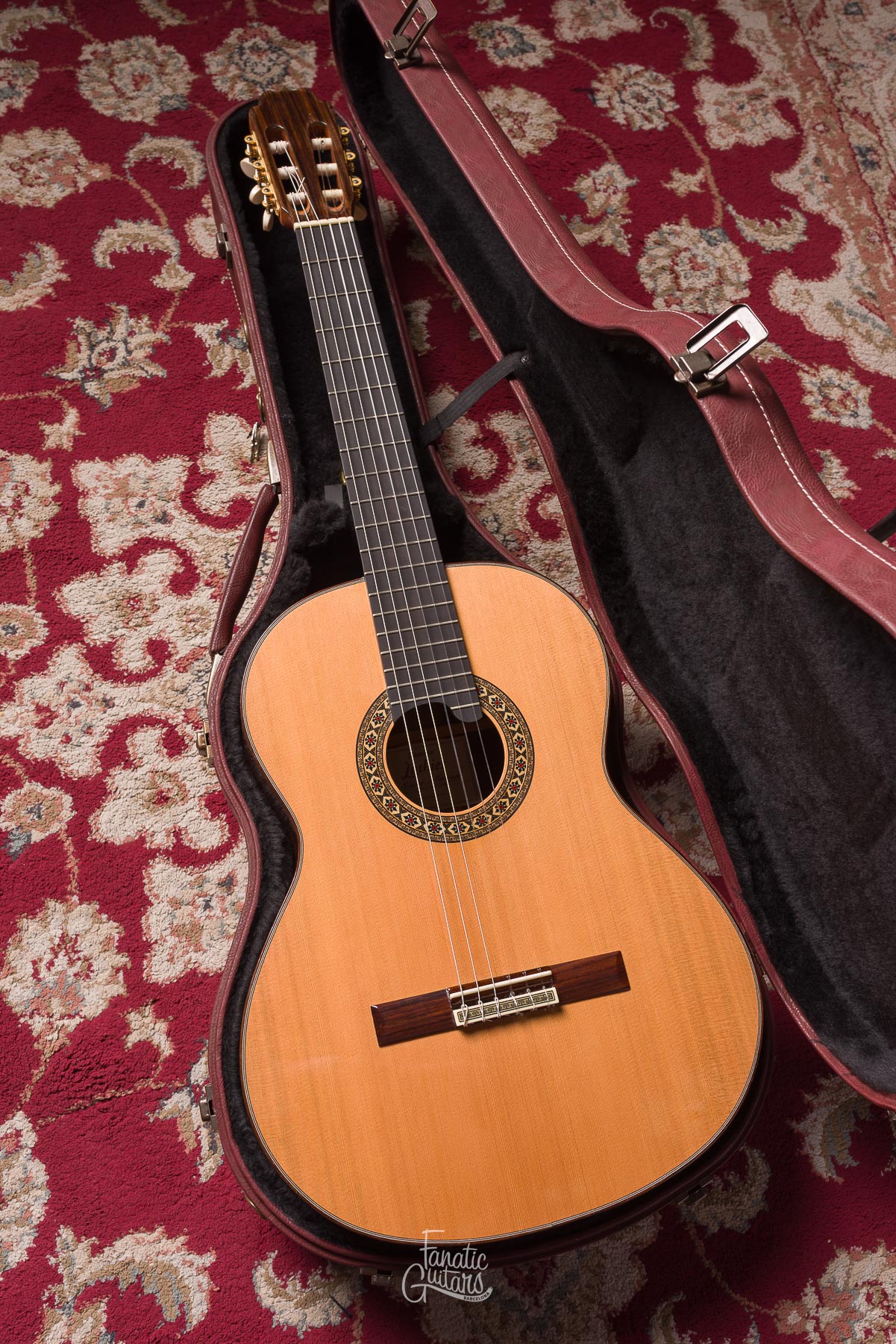 Alhambra Luthier India Montcabrer Goma-Laca Entera #2127 Segunda Mano