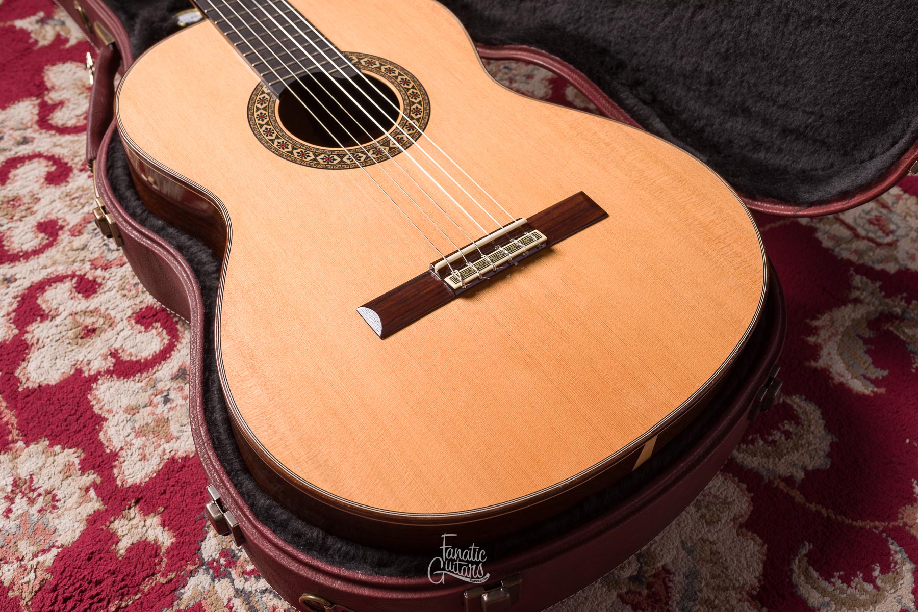 Alhambra Luthier India Montcabrer Goma-Laca Entera #2127 Segunda Mano