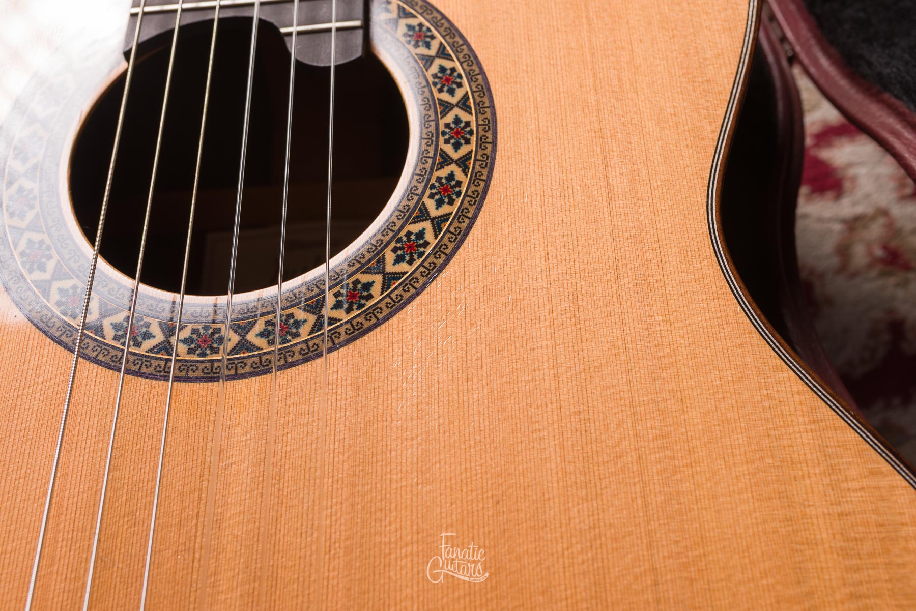Alhambra Luthier India Montcabrer Goma-Laca Entera #2127 Segunda Mano