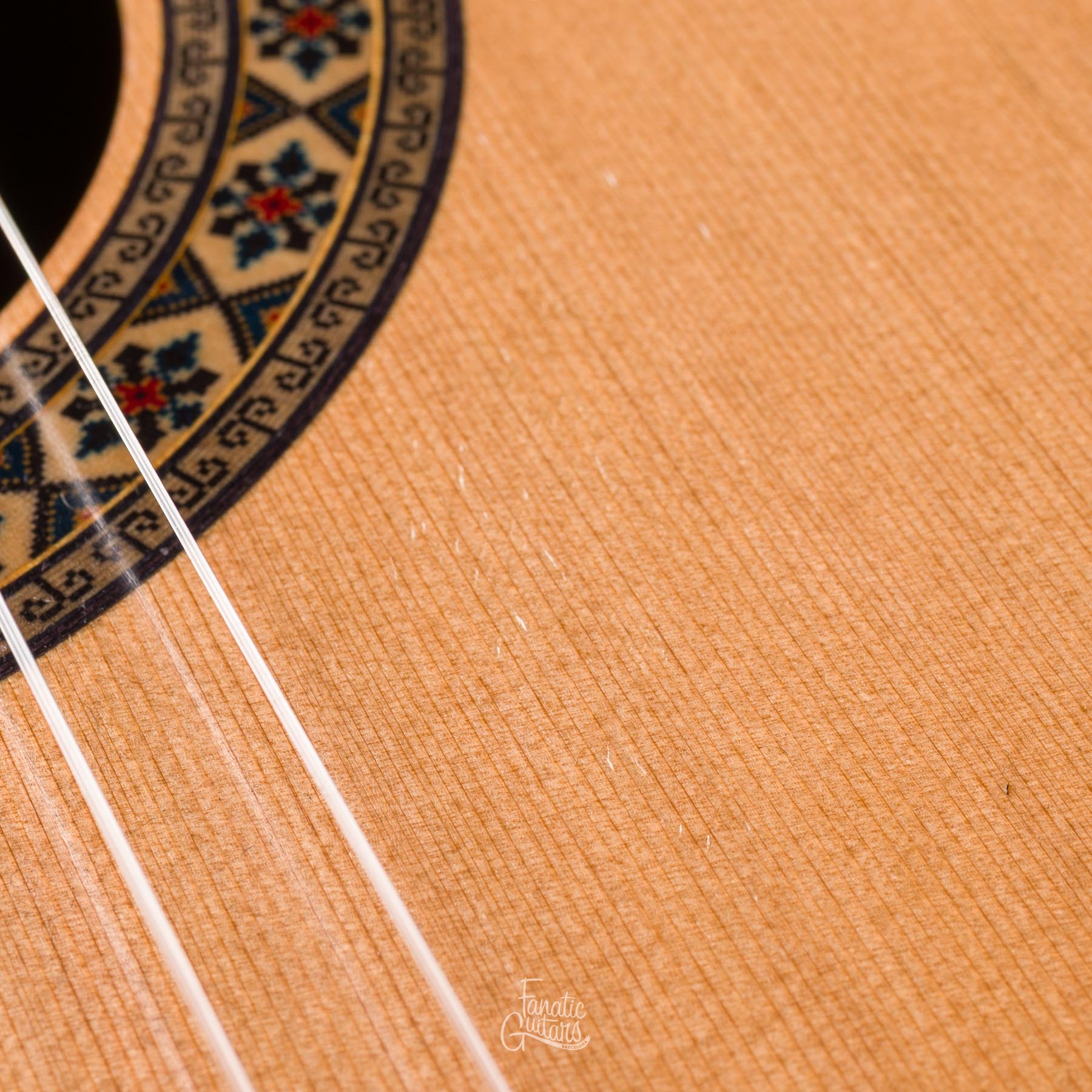 Alhambra Luthier India Montcabrer Goma-Laca Entera #2127 Segunda Mano