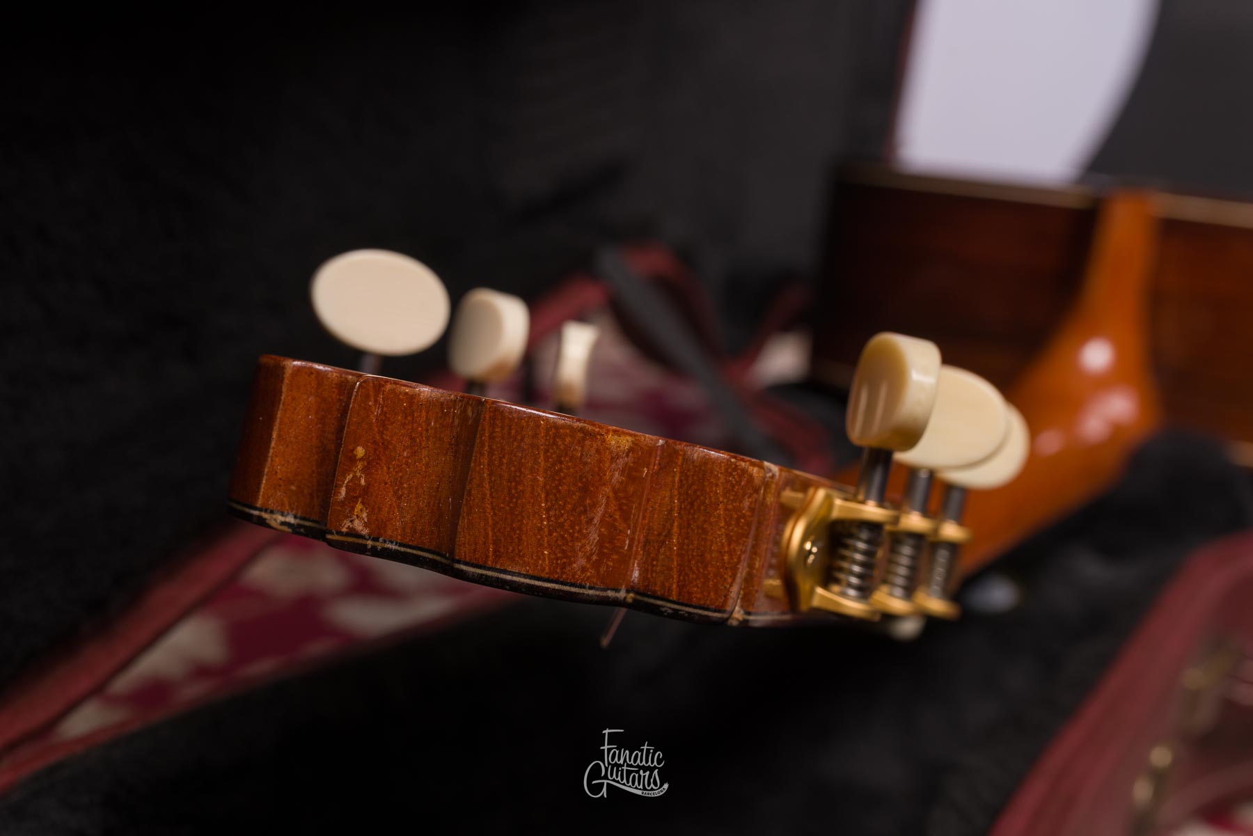Alhambra Luthier India Montcabrer Goma-Laca Entera #2127 Segunda Mano