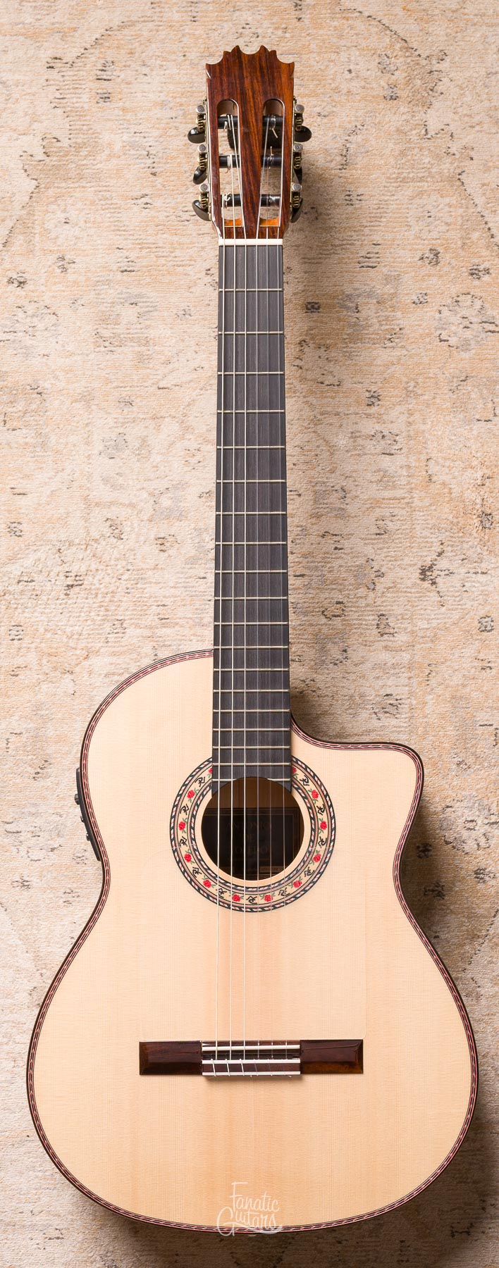 Antonio de Toledo ATF-17 EB CUT Flamenco Guitar with Preamp