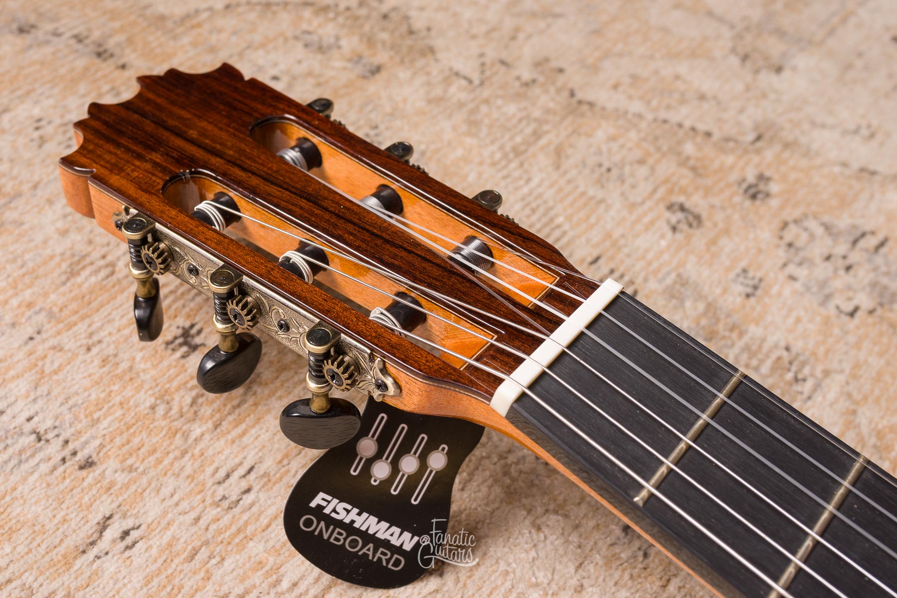 Antonio de Toledo ATF-17 BE CUT Flamenco Guitar with Preamp
