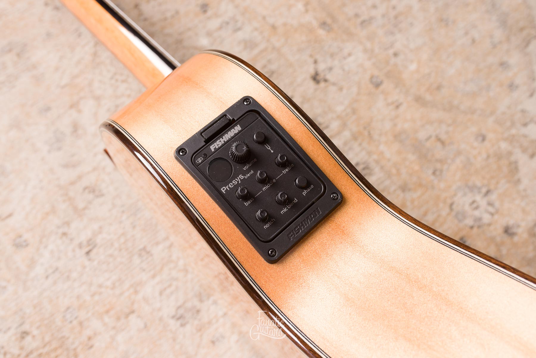 Antonio de Toledo ATF-17 BE CUT Flamenco Guitar with Preamp
