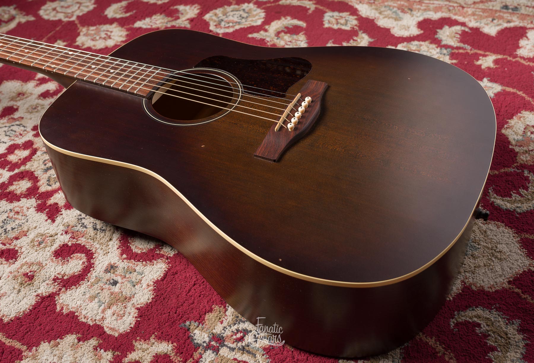 Art & Lutherie Americana - Bourbon Burst #045600001170 Segunda Mano