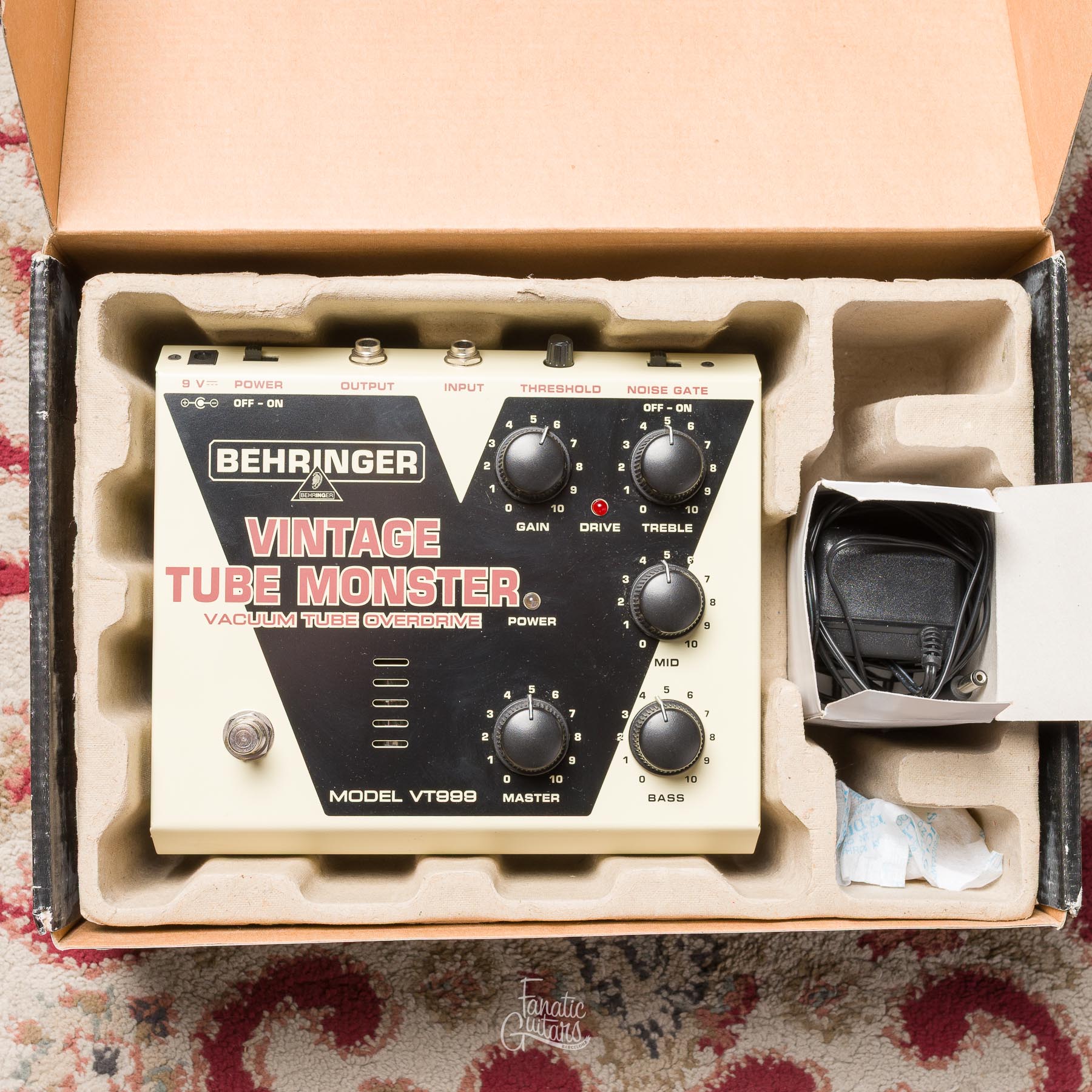 Behringer Vintage Tube Monster VT999 #S0701402519 Segunda Mano