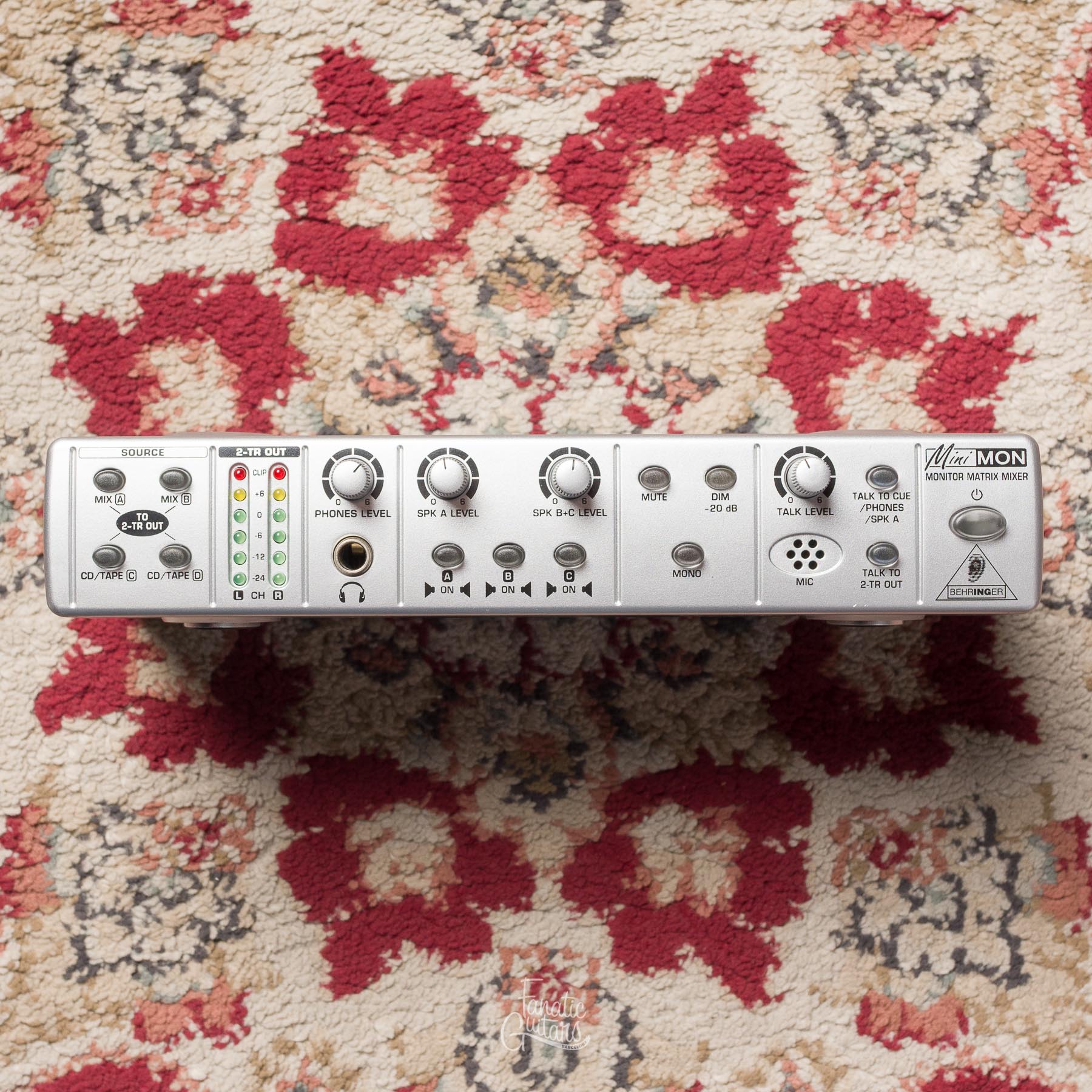 Behringer MiniMON MON800 Monitor Matrix Mixer