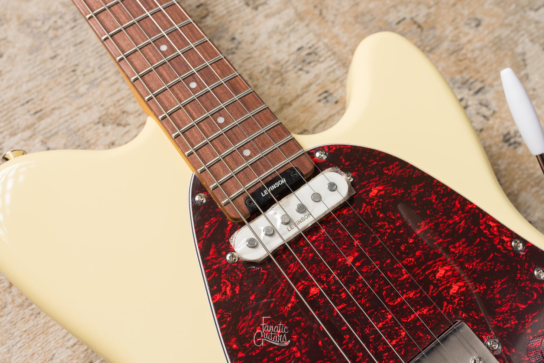 Blade Dayton Standard - Vintage White