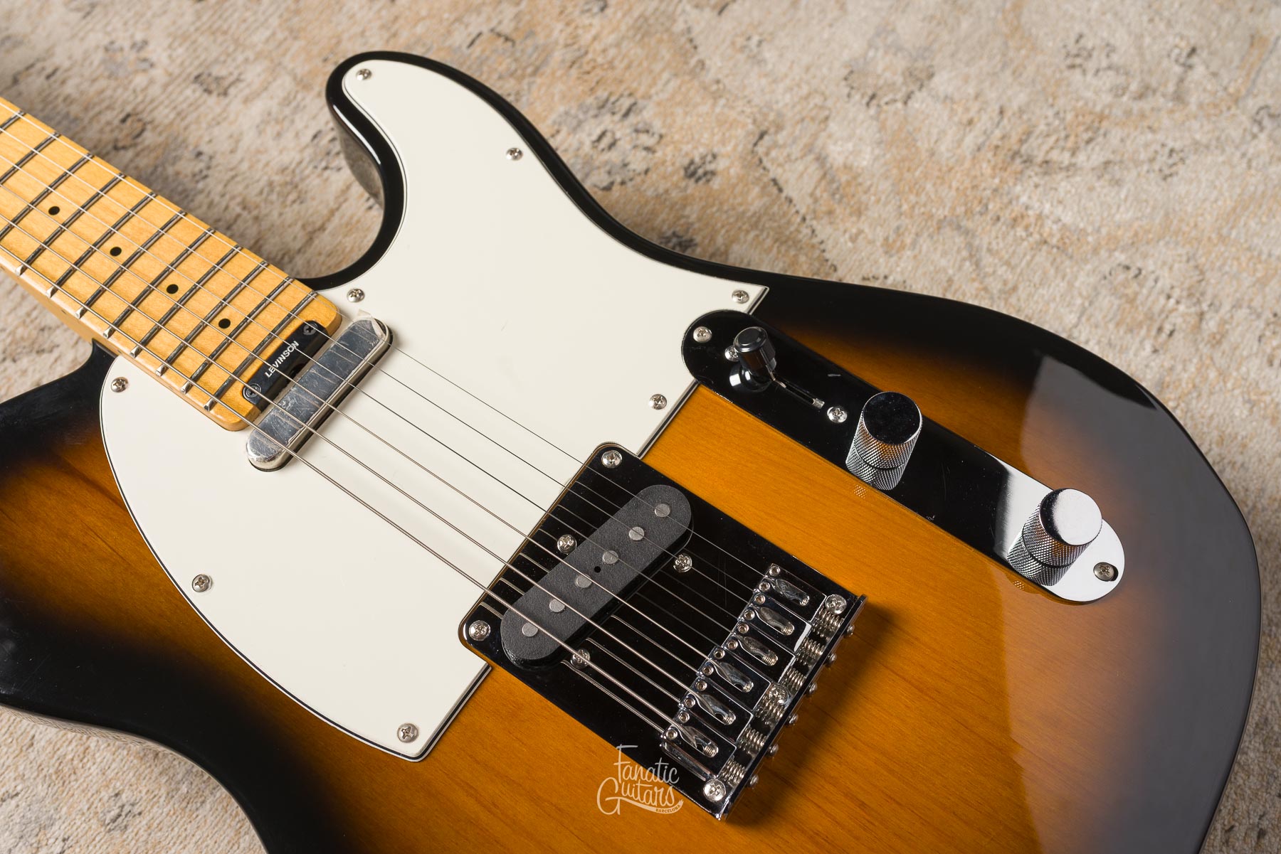 Blade Delta Standard - 2-Tone Sunburst