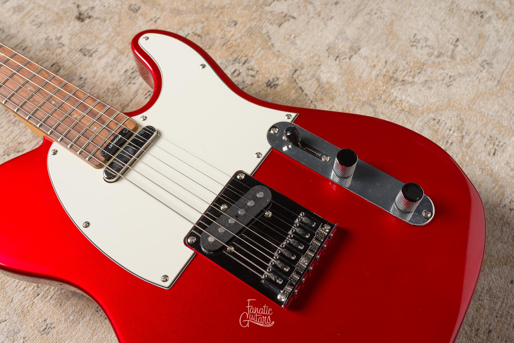 Blade Delta Standard - Candy Apple Red