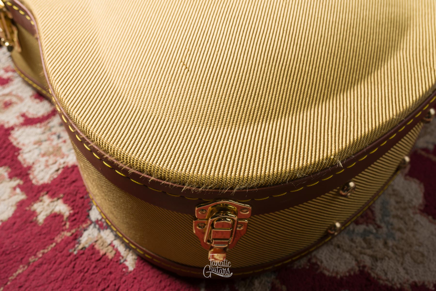 Boucher Genuine Natural Goose Dreadnought #NL1285D Second Hand