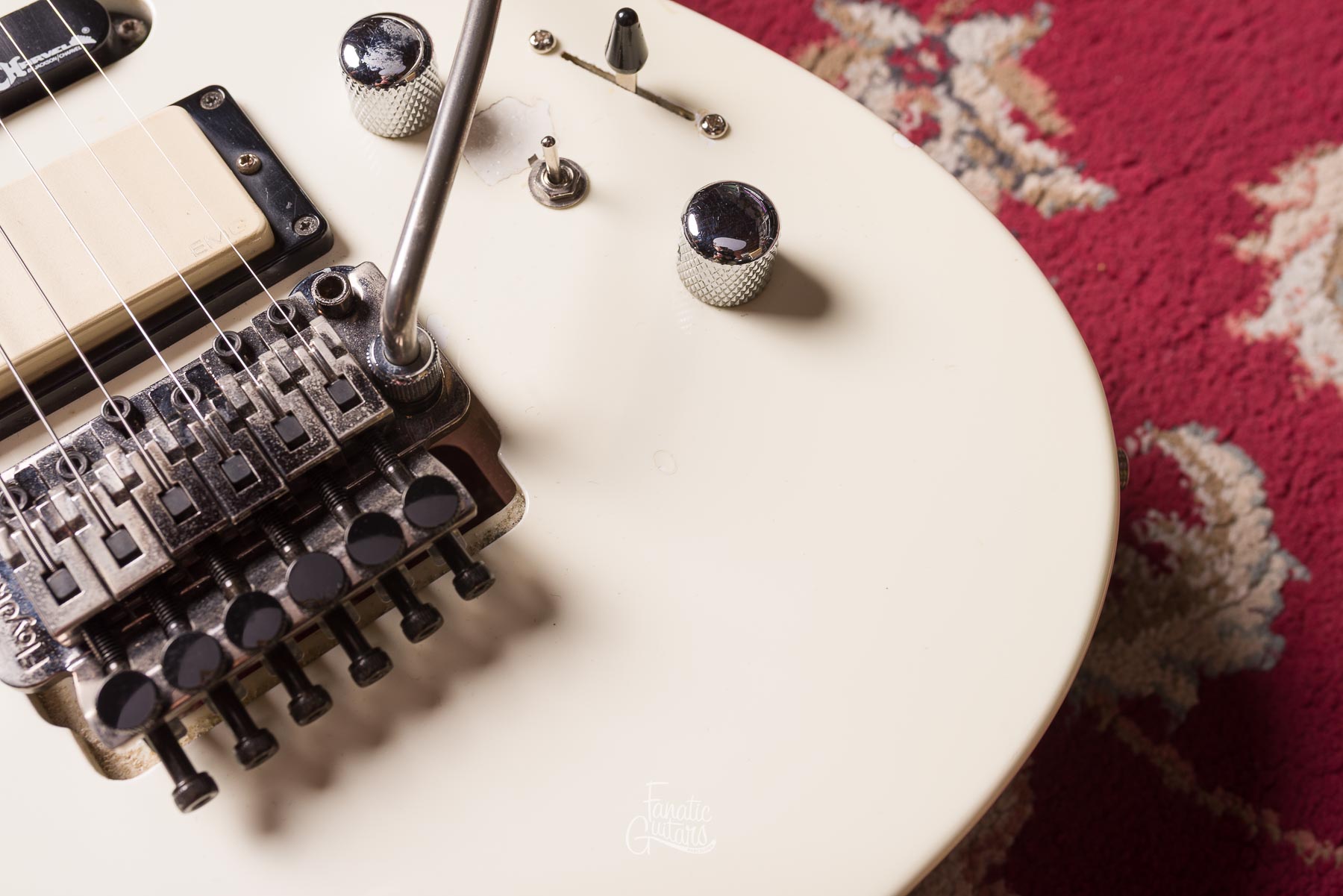 Charvel CX-592 - Off White #378196 Second Hand