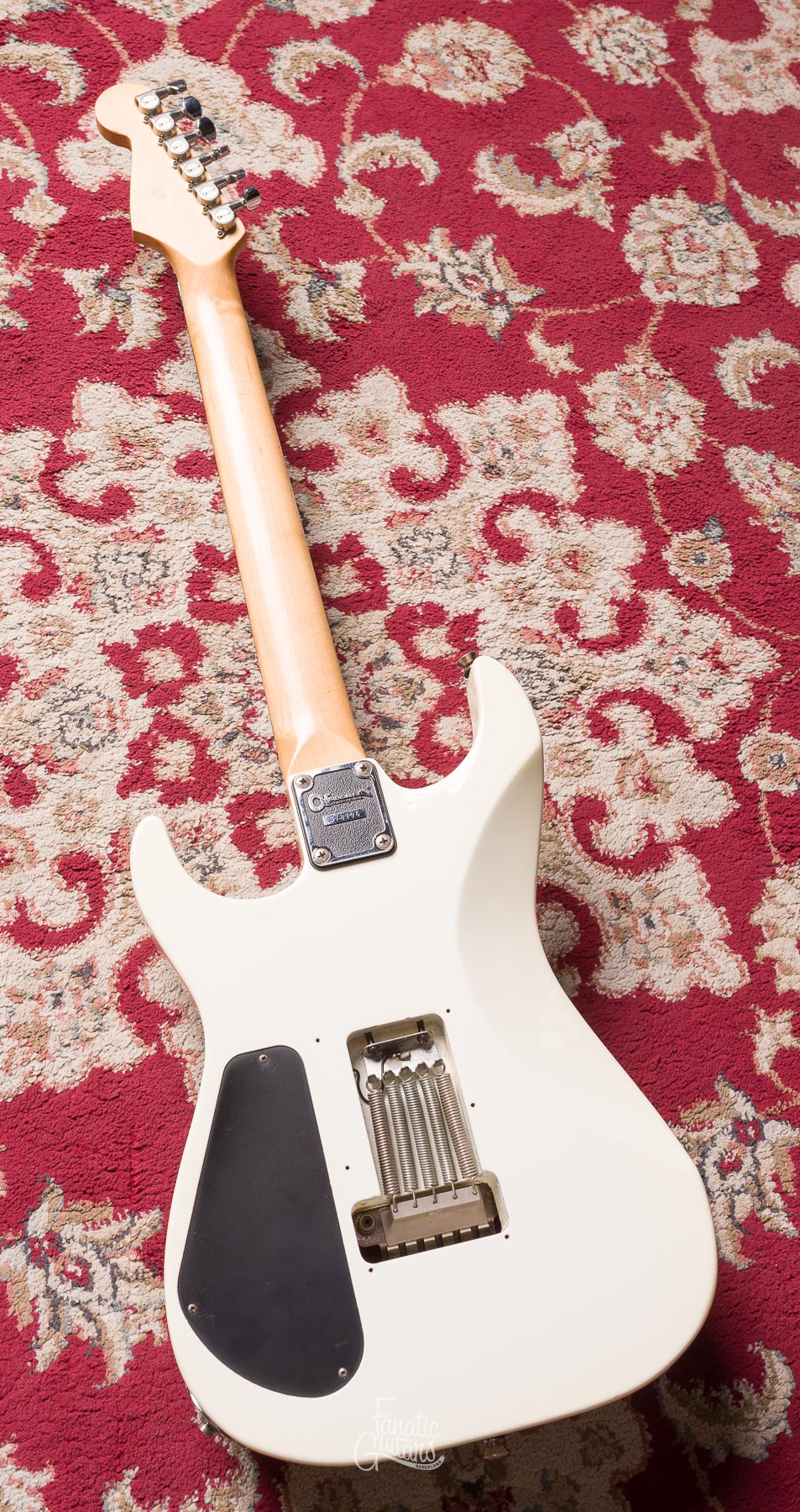 Charvel CX-592 - Off White #378196 Second Hand