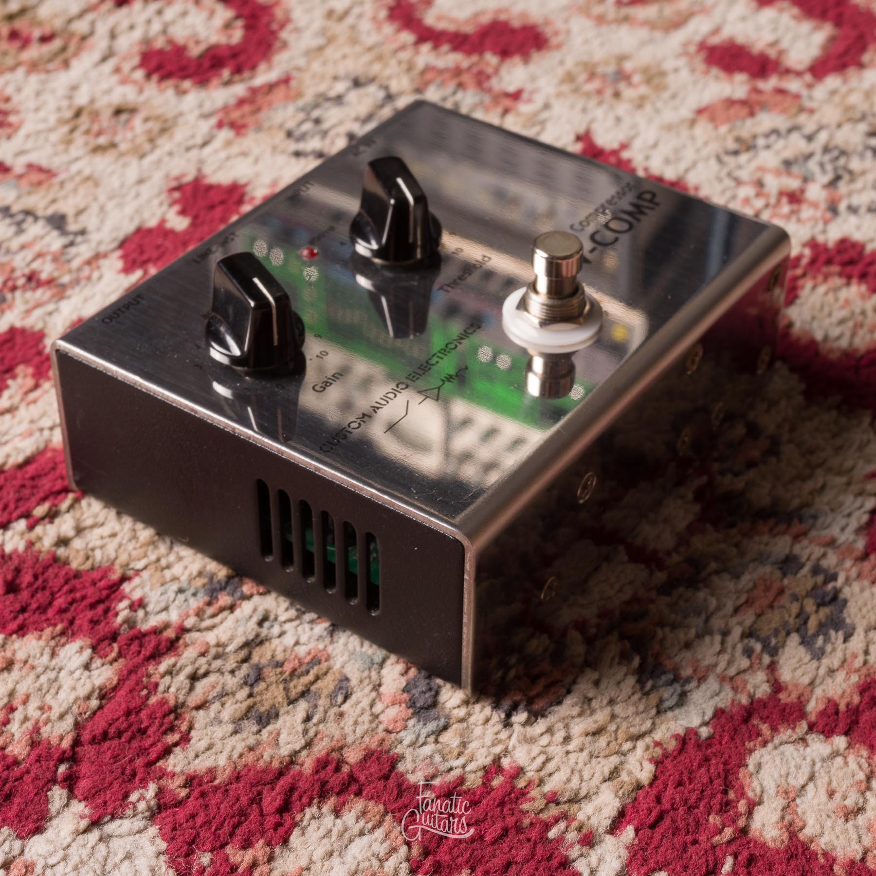 Custom Audio Electronics V-Comp Tube Compressor Second Hand