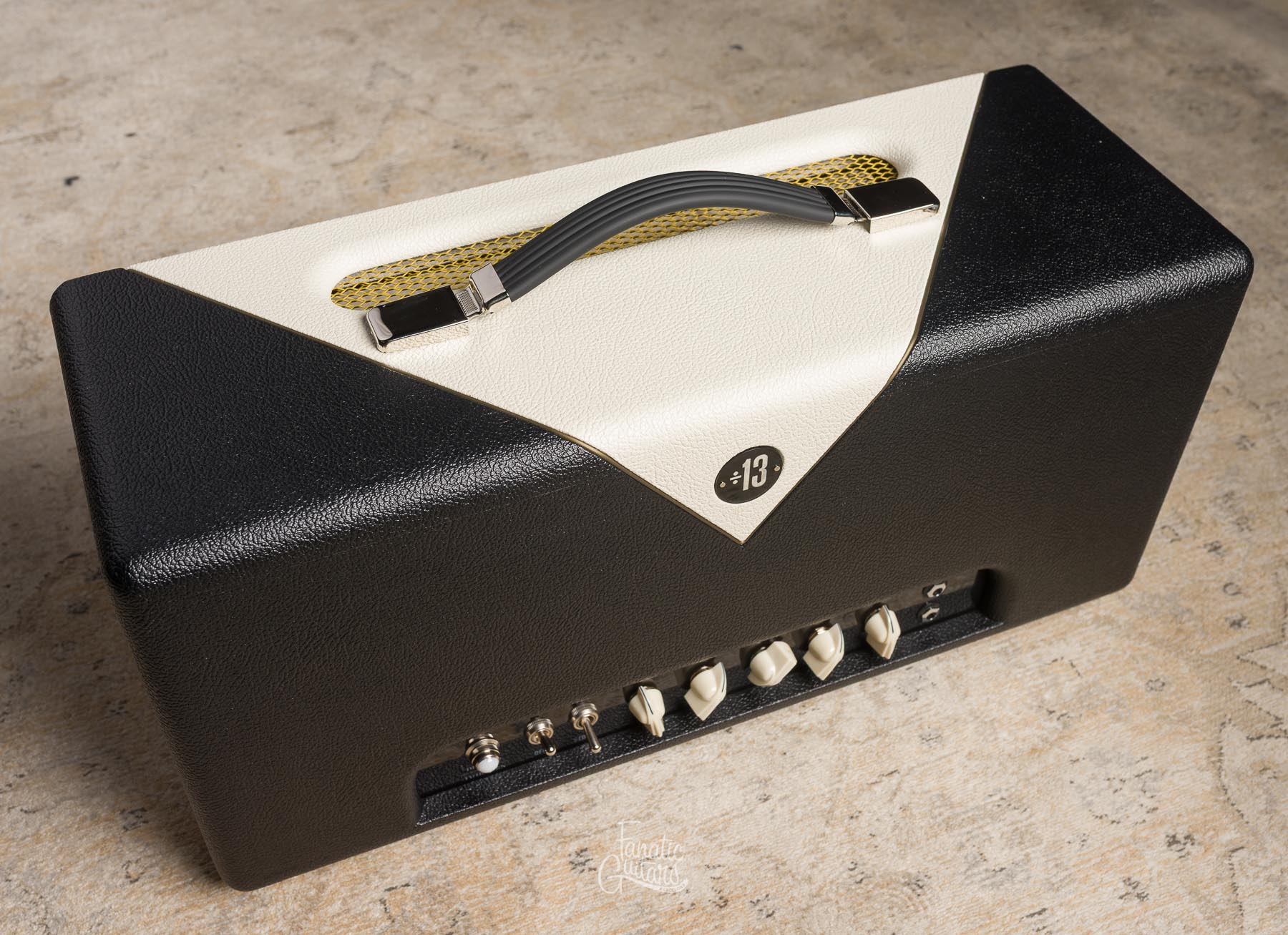 Divided By 13 BTR 23 Cabezal - Black Bronco