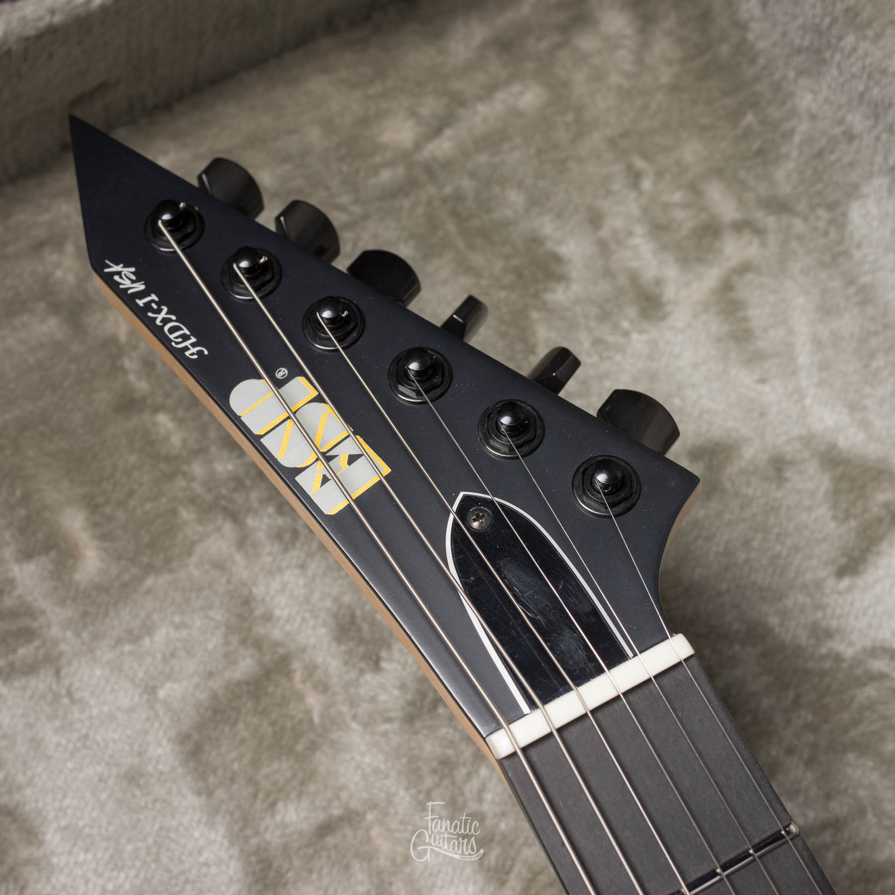 ESP HDX-I USA - 3-Tone Sunburst Open Grain Satin #US24036 Second Hand