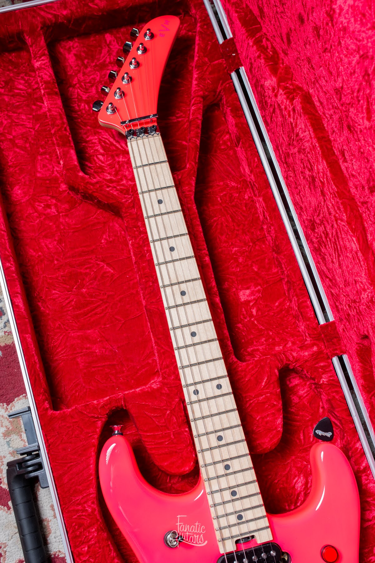 EVH 5150 Standard - Neon Pink #2200558 Second Hand