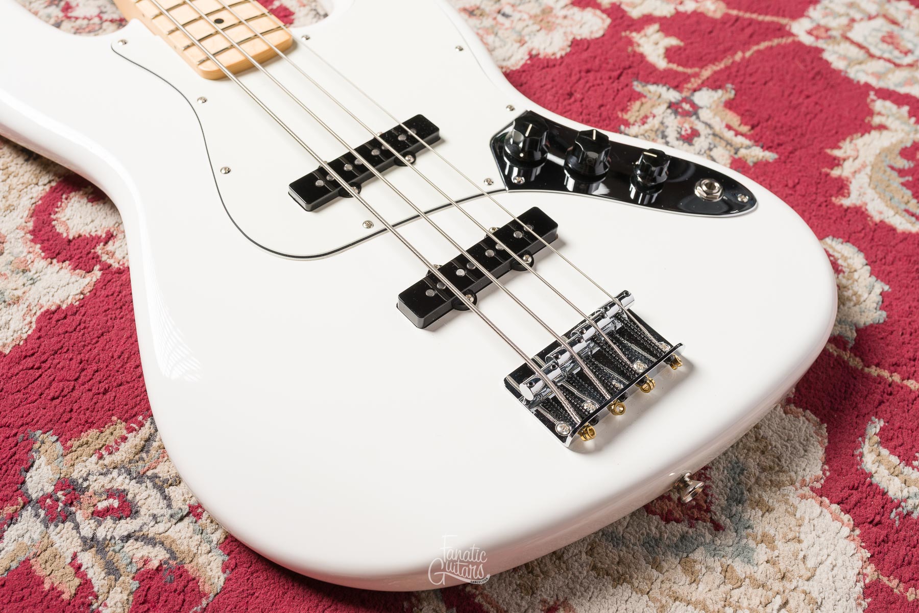 Fender Player Jazz Bass Pearl White #MX23120326 Segunda Mano