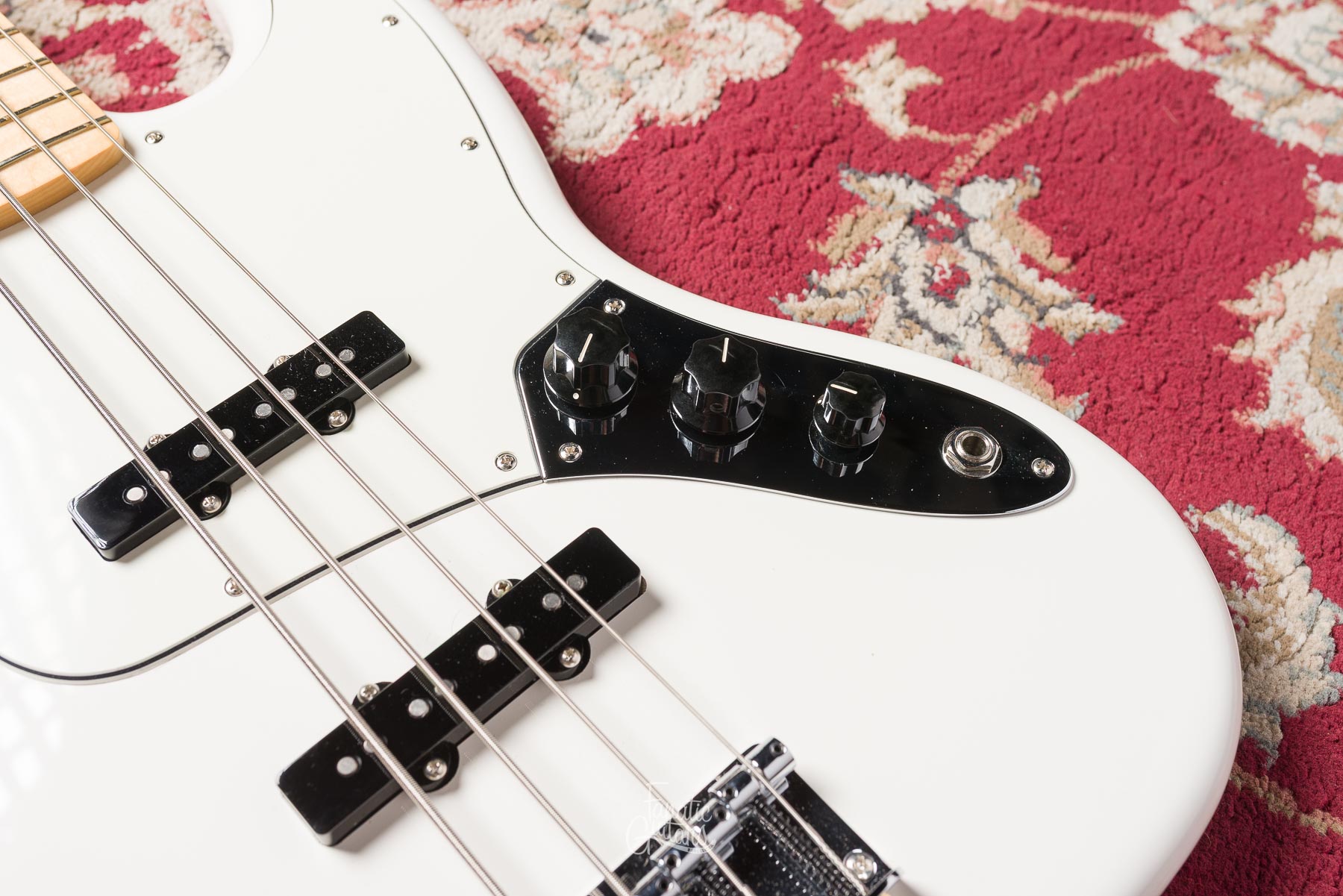 Fender Player Jazz Bass Pearl White #MX23120326 Segunda Mano