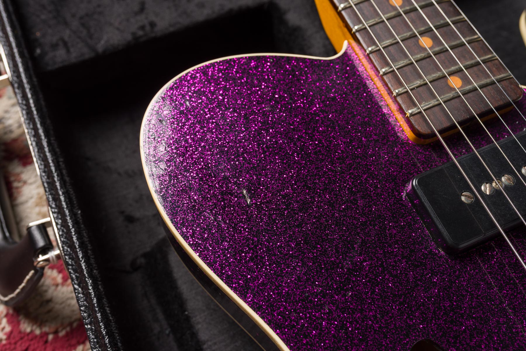 Fender Custom Shop Limited P90 Thinline Journeyman Relic - Magenta Sparkle #CZ580093 Segunda Mano