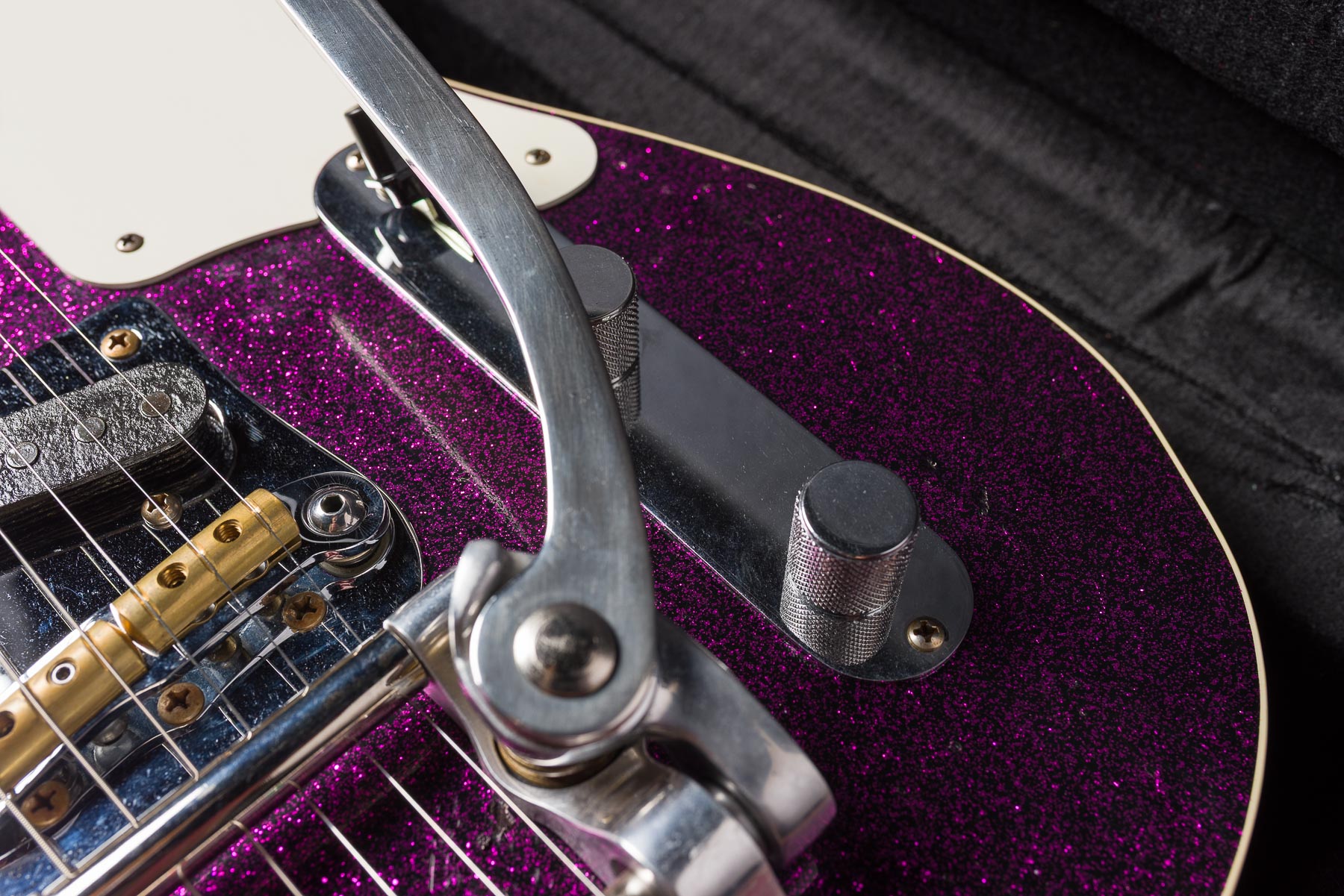 Fender Custom Shop Limited P90 Thinline Journeyman Relic - Magenta Sparkle #CZ580093 Segunda Mano