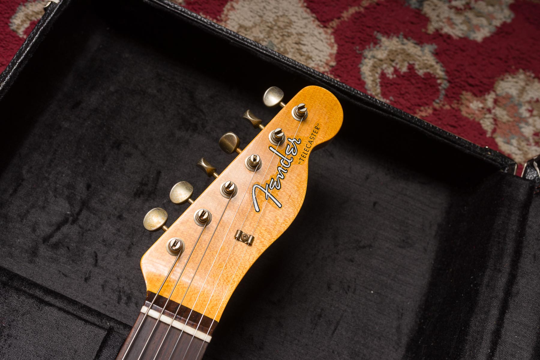Fender Custom Shop Limited P90 Thinline Journeyman Relic - Magenta Sparkle #CZ580093 Segunda Mano