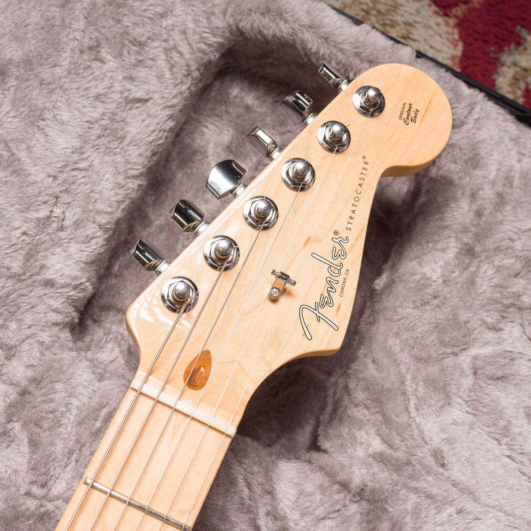 Fender American Professional Stratocaster - 3-Color Sunburst #US16057739 Segunda Mano